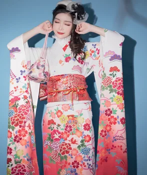 Japāņu kimono oficiālu apģērbs ar vibrējošo uzmavu, tradicionālo 160 garums uzvalks