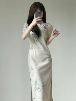 Qipao Sievietēm ar Īsām Piedurknēm Tradicionālā Kleita Vintage Elegants Cheongsa Izšuvumi Drēbes Chinoise Femme Vasaras HKZX
